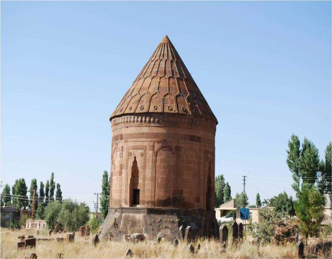 Kalender Baba Türbesi
