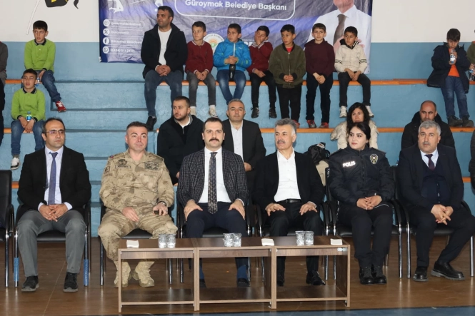 Başkanımız Eşref Mutlu’dan Miniklere Satranç Desteği