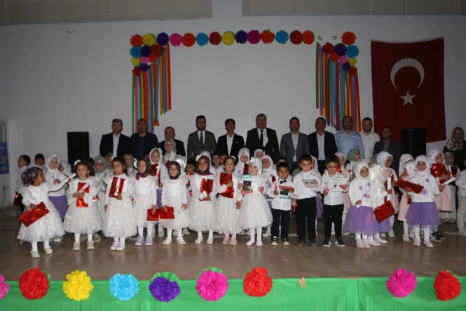 Güroymak İlçe Müftülüğü 4-6 Yaş Kur’an Kursları Yıl Sonu Programı Gerçekleştirildi